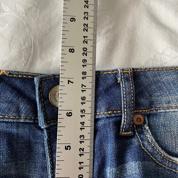 Aeropostale Midi Women's Denim Rolled Hem Ripped Jean Shorts Size 2 - Picture 10 of 12